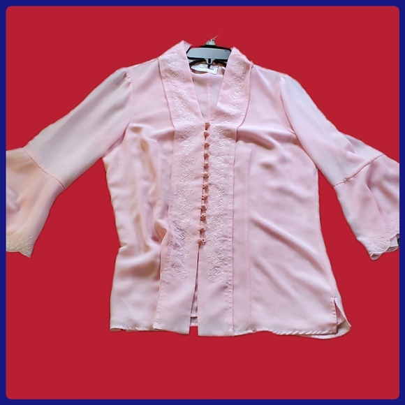 Bubblegum Pink Button Up Blouse with Lettuce Sleeves by Victor Costa - Picture 3 of 6